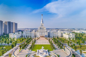 Khác biệt tại trường đại học của tỷ phú Phạm Nhật Vượng: Gần 80% cán bộ, giảng viên đi xe điện