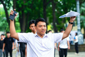 Top 10 tỉnh có điểm thi môn Ngữ văn tốt nghiệp THPT 2025 cao nhất cả nước