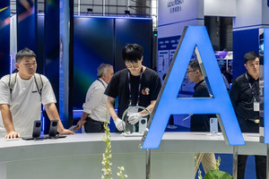 AI mới của Trung Quốc gây sốc: Lập trình giỏi hơn ChatGPT, giá rẻ chưa từng có