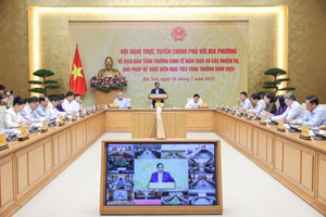 Thủ tướng: Phấn đấu tăng trưởng kinh tế năm 2025 từ 8,3-8,5%
