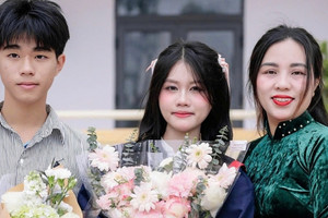 Nữ Thủ khoa duy nhất khối C00 toàn quốc 2025 thổ lộ cảm xúc khi biết điểm, sẽ nối nghiệp mẹ, theo đuổi công việc cao quý