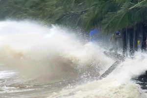 Biển Đông khả năng sắp đón bão gây mưa lớn xối xả ở miền Bắc