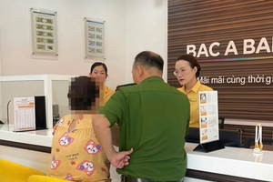 Chị Y. đến ngân hàng chuyển 100 triệu, nhân viên Bac A Bank không thực hiện giao dịch, lập tức báo công an