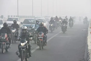 Thủ đô các nước cấm xe máy chạy xăng thế nào?