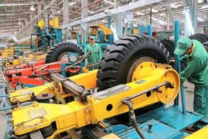 Doanh nghiệp muốn sản xuất lốp xe chuyên dụng cho VinFast báo lãi sụt giảm 60%