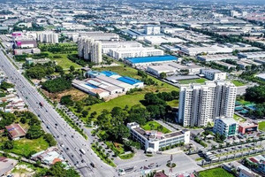 Doanh nhân đầu tiên tại Việt Nam livestream bán nhà: Người trẻ lương 20-30 triệu/tháng không thể mua nổi căn nhà 5-7 tỷ