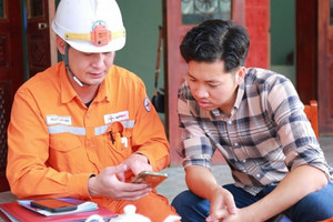 Khách hàng nhiều nơi phản ánh cùng một vấn đề, EVN lập tức vào cuộc xử lý tận gốc