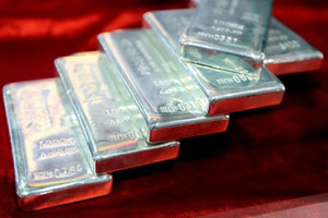 Giá bạc phá vỡ ngưỡng kháng cự quan trọng, chuẩn bị 'cất cánh'?