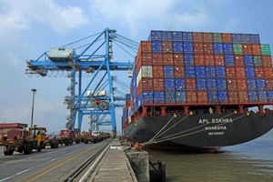 Nền kinh tế số 1 Đông Nam Á thẳng tay chặn hàng hóa trung chuyển sau thoả thuận với Mỹ