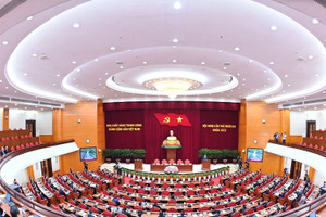 Thông báo Hội nghị lần thứ 12 Ban Chấp hành Trung ương Đảng khóa 13