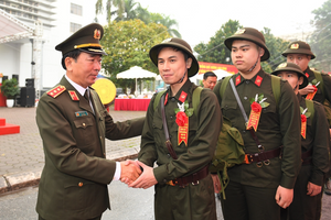 Bộ Công an đề xuất chế độ đặc biệt đối với sĩ quan, chiến sĩ nghĩa vụ
