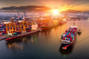 Chỉ trong 15 ngày, nhóm hàng ‘đầu tàu’ xuất khẩu của Việt Nam thu về gần 4 tỷ USD, tăng gần 50%