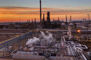 EU mua dầu Nga không mặc cả, viện trợ Ukraine đắn đo từng đồng