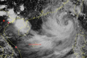 Bão Wipha áp sát Trung Quốc: Dự kiến đạt cấp cuồng phong, loạt tuyến đường và cảng biển huyết mạch tê liệt