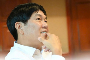 Cổ phiếu Hòa Phát (HPG) tăng nóng, hơn 190.000 cổ đông nên mua thêm hay chốt lời?