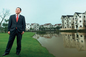 Công ty 65 tuổi của tỷ phú Phạm Nhật Vượng: Cổ phiếu tăng dựng đứng, đang nắm nhiều 'đất vàng' cạnh Hồ Gươm