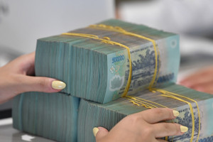 Lãi suất ngân hàng hôm nay 22/7/2025: 'Ông lớn' nào nhóm Big4 có mức lãi 4,9%?