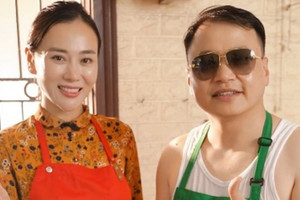Shark Bình ‘đổi nghề’ đi quạt thịt, Phương Oanh làm bà chủ bán bánh cuốn: Nhận xét luôn công việc chồng đang làm
