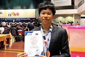 ‘Thần đồng’ duy nhất Việt Nam vừa giành HCV Olympic Vật lý 2025: Đam mê Toán từ nhỏ, lớp 9 ‘rẽ ngang’ vì 1 lý do