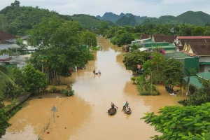 Miền Trung có thể hứng chịu nhiều đợt mưa lớn bất thường