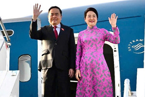 Chủ tịch Quốc hội Trần Thanh Mẫn và Phu nhân tới Rabat, bắt đầu chuyến thăm chính thức Vương quốc Morocco