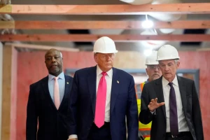 Tổng thống Trump gây áp lực lên Chủ tịch Fed trong chuyến thăm đầy căng thẳng