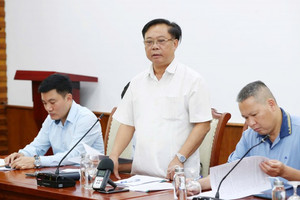 Bộ VHTTDL nói về việc du thuyền bắn pháo hoa sau khi tàu Vịnh Xanh bị lật