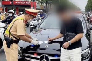 Dùng AI tạo ảnh, thanh niên N.V.D bị công an xử phạt 7,5 triệu đồng