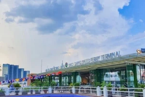 Phá dỡ Cầu cảng số 2 để thi công cầu đi bộ qua sông Sài Gòn