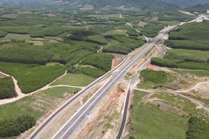 Cao tốc 12.500 tỷ kết nối đến tỉnh hẹp nhất Việt Nam sắp ‘về đích’