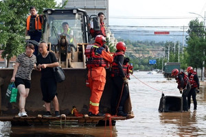'Bom nước' khổng lồ đổ xuống Bắc Kinh gây lụt lịch sử, 38 người tử vong