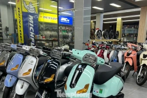 Đại lý xe máy TPHCM loay hoay khi khách 'dè chừng' xe xăng