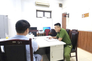 Anh D. suýt mất 250 triệu sau 2 ngày làm việc với 'công an online'
