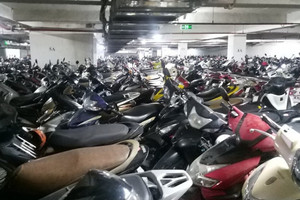 Một công ty xe điện lên tiếng cảnh báo nguy cơ cháy nổ khi sạc tại chung cư, nhà trọ và hộ gia đình