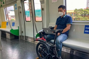 Từ 1/8: Quy định chi tiết khi mang xe đạp gấp lên metro Bến Thành – Suối Tiên
