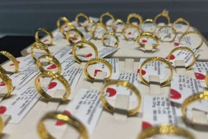 Giá vàng miếng tăng dựng đứng, vượt 123 triệu đồng/lượng