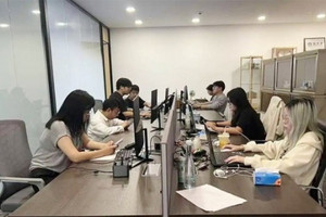Chi 100.000 đồng mỗi ngày chỉ để... giả vờ đi làm: Trào lưu kỳ lạ đang gây sốt xứ tỷ dân