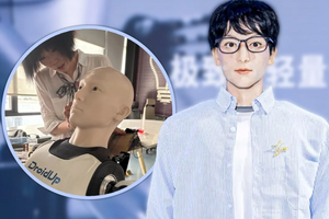 Robot hình người cao 1m75 trúng tuyển chương trình học tiến sĩ, khiến giới học thuật chấn động