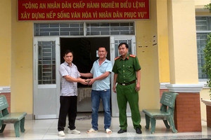 Nhận 248 triệu chuyển đến từ tài khoản VIB, anh Thiện lập tức báo công an xã