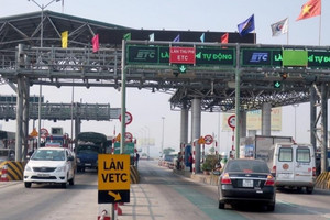 Bộ Xây dựng lên phương án ‘giải cứu’ 11 BOT giao thông