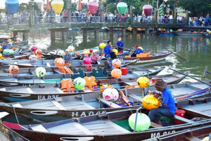 Tại Hội An có một nghề thu nhập cao hơn lương công chức 7,3 lần, không biển tên hay văn phòng: Vẫn ‘hái ra tiền’ mỗi ngày