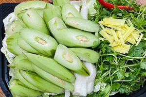 Loại quả tên cực lạ trước cho không ai lấy, nay 'lên đời' thành đặc sản, giá cao vẫn hút khách thành thị