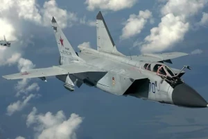 Nga phóng ồ ạt UAV và tên lửa, Ukraine kích hoạt hệ thống phòng không