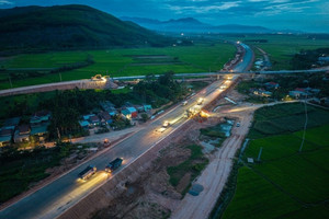 Đèo Cả huy động tổng lực 3.100 nhân sự, 1.150 thiết bị cho dự án lớn trên cao tốc Bắc - Nam