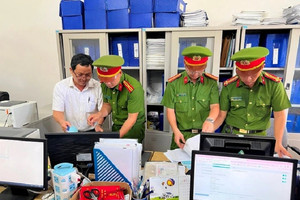 Khởi tố, cấm đi khỏi nơi cư trú một nguyên Chi cục trưởng Chi cục Thủy sản