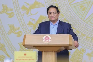 Giải quyết ngay chỗ ở cho người dân mất nhà do mưa lũ