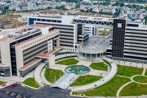Bệnh viện 1.700 tỷ tại Ninh Bình vừa vận hành: Có sân đỗ trực thăng, quầy lễ tân như khách sạn cao cấp
