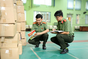 Khám xét khẩn cấp, khởi tố Giám đốc Ngô Thị Phương Lan, tịch thu hơn 185.000 cuốn SGK giả và nhiều tang vật trị giá 15 tỷ đồng