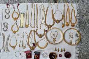 Tịch thu 24 căn nhà, 4 lô đất cùng nhiều vàng bạc tại nhà của thư ký văn phòng lương chỉ hơn 4 triệu