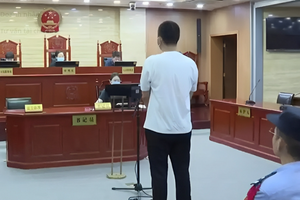 Lĩnh án 12,5 năm tù vì nhận 17,1 tỷ đồng để ‘giúp đỡ’ các gia đình có con thi đại học điểm thấp